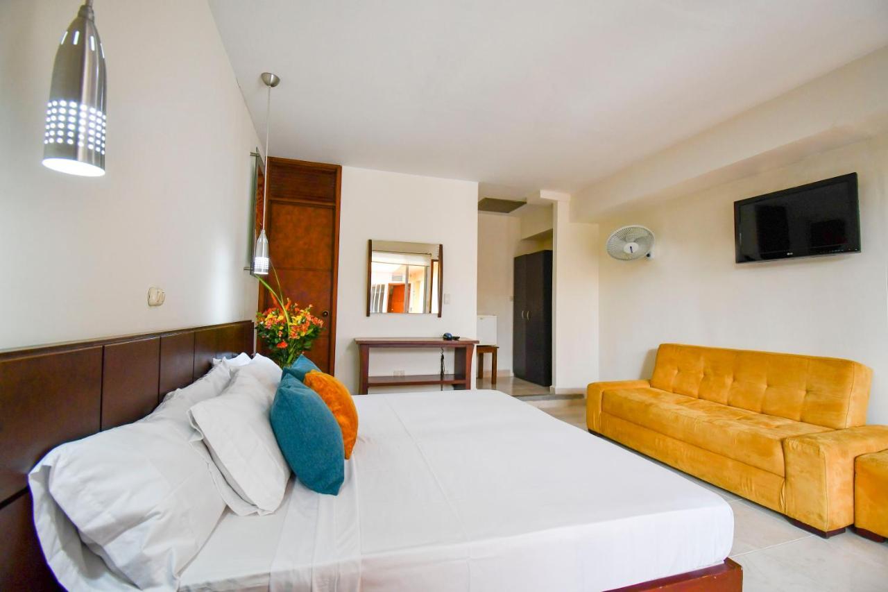 Hotel Monarca